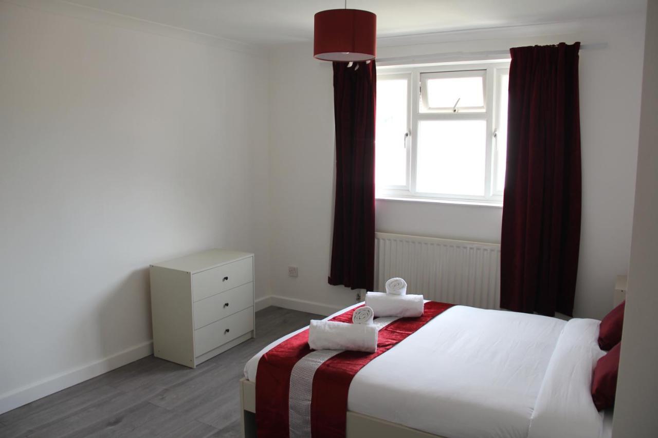 Coolfin House-Close To Excel, Contractors, Relocators, Paid Parking Villa London Ngoại thất bức ảnh