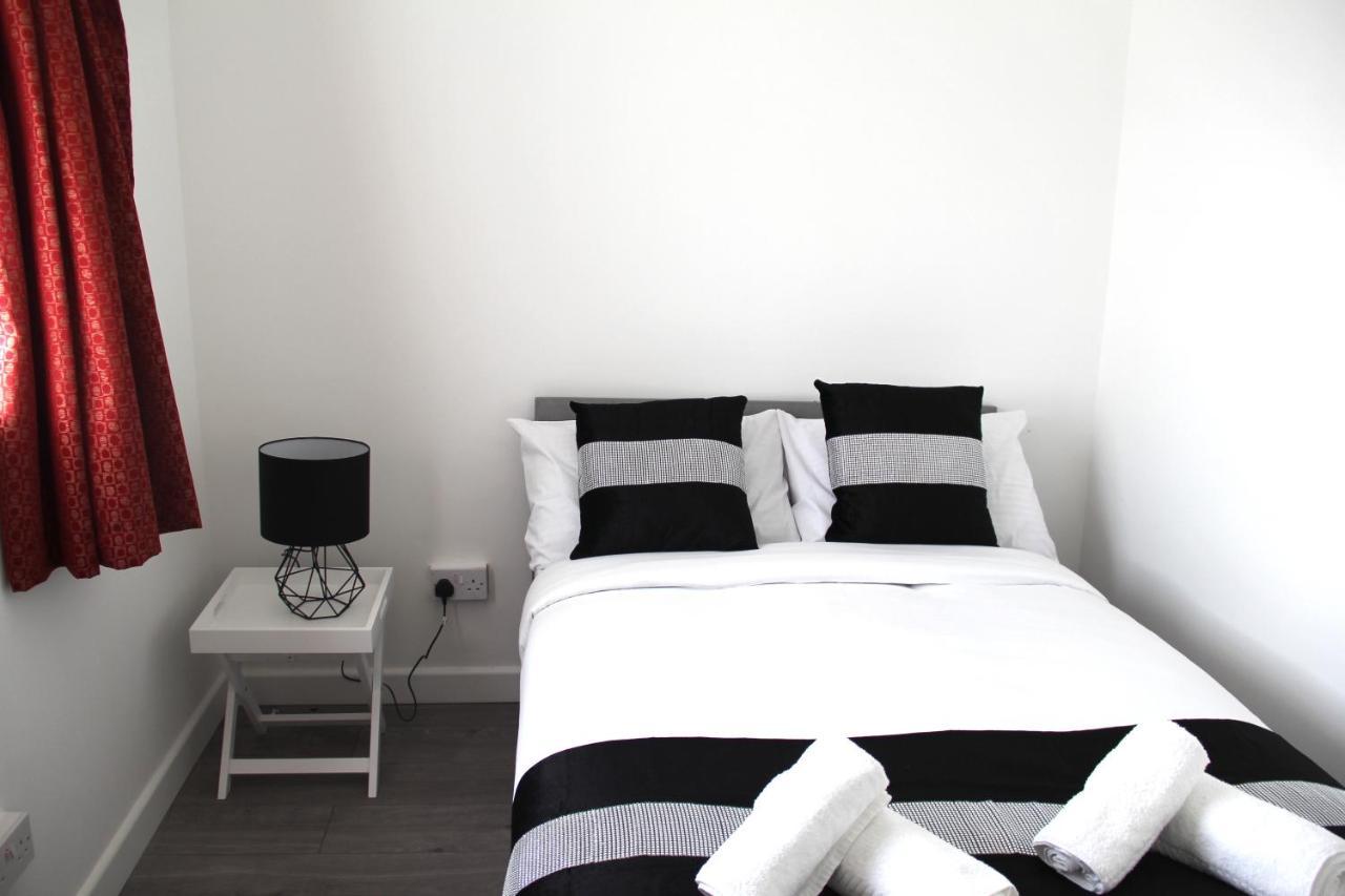 Coolfin House-Close To Excel, Contractors, Relocators, Paid Parking Villa London Ngoại thất bức ảnh