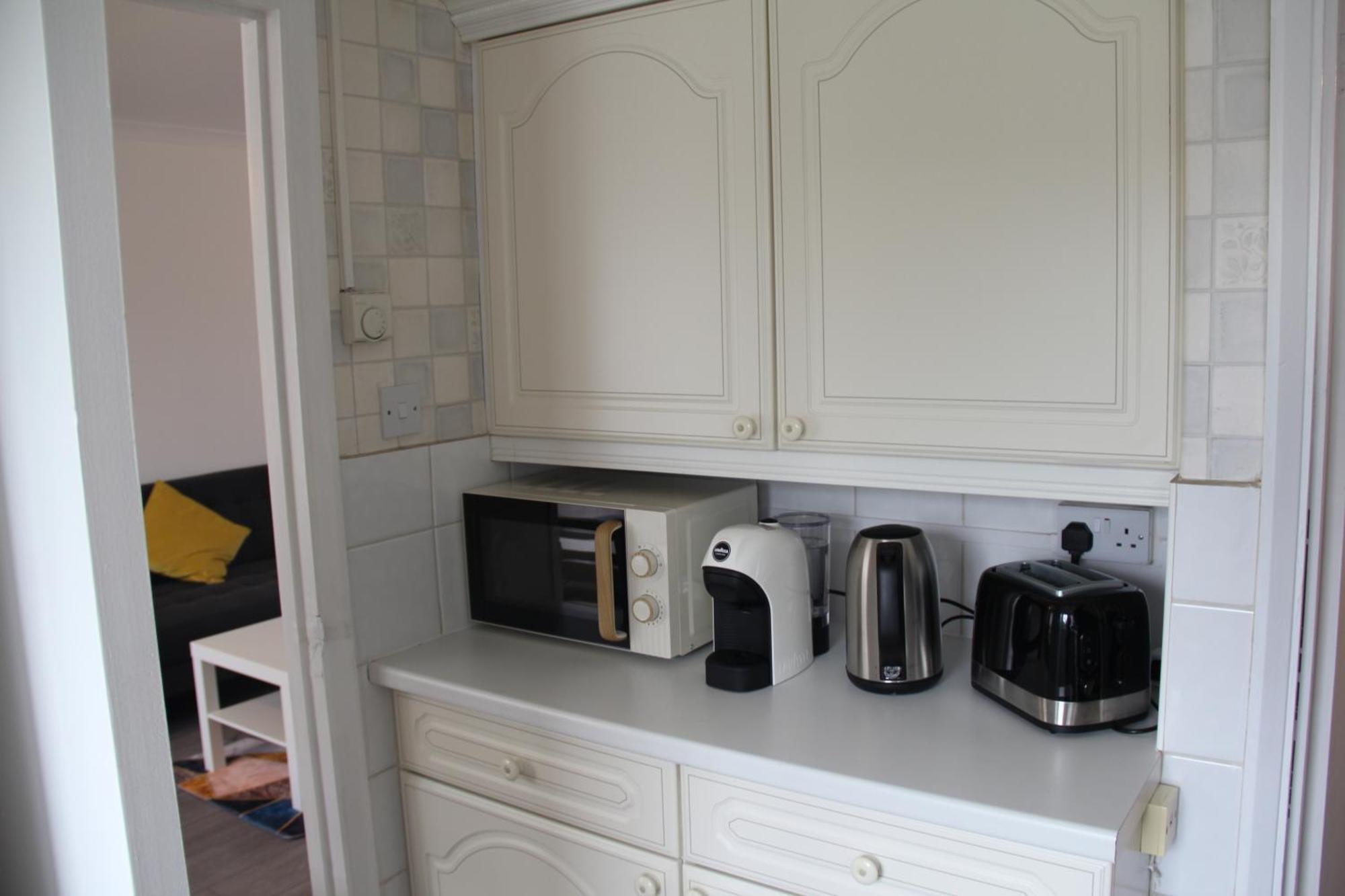 Coolfin House-Close To Excel, Contractors, Relocators, Paid Parking Villa London Ngoại thất bức ảnh
